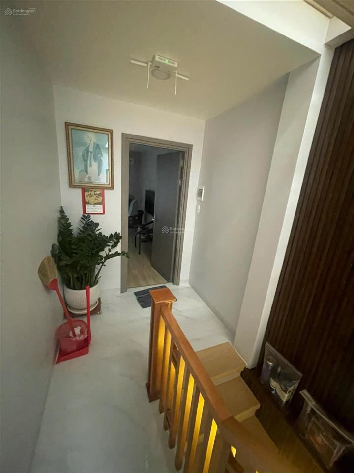 Giá 11 tỷ nhà võ văn tần, quận 3 khu dân cư sang trọng, hẻm xe hơi,nhà mới full nội thất, có nở hậu