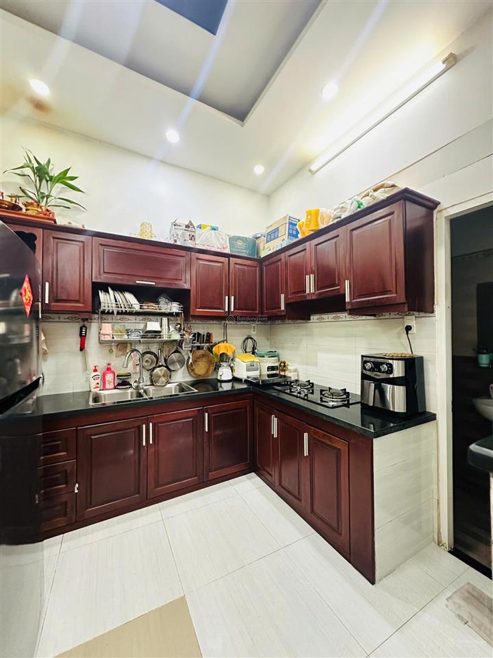 Bán nhà đường số 6 linh tây  ngang 4,5m  1 trệt 2 lầu  hẻm thông kinh doanh buôn bán được