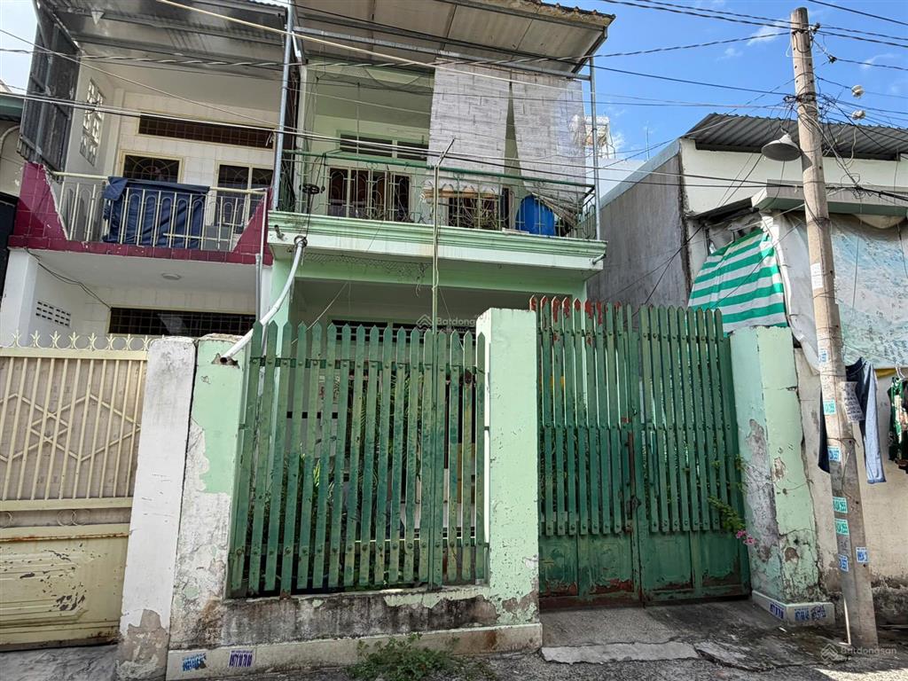 Bán nhà đường tam hà  tam phú, (4,7m x 23m) hẻm xe hơi có sân đậu ô tô  chỉ 5,5 tỷ