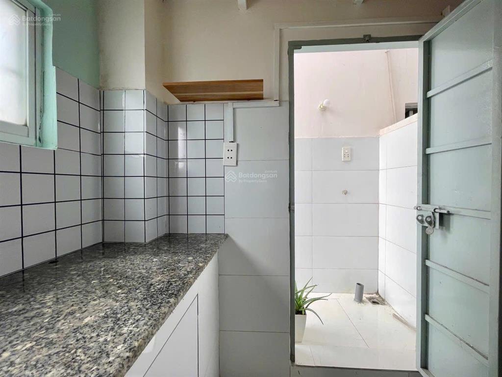 Phòng trọ có gác giá rẻ ngay học viện hàng không  đh công thương  cộng hoà  trường chinh