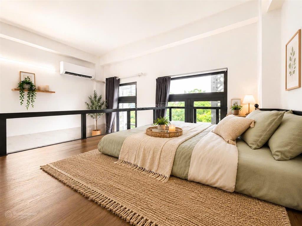 Căn hộ dịch vụ duplex ban công đầy đủ nội thất ngay đầm sen  hòa bình tô hiệu