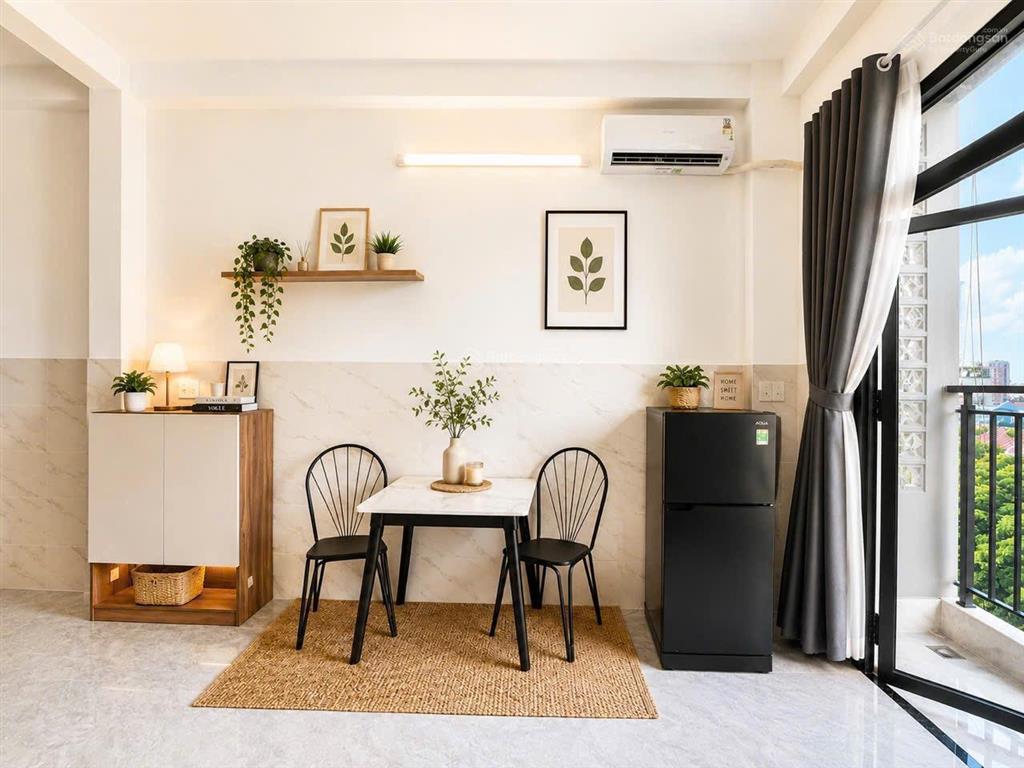 Căn hộ dịch vụ duplex ban công đầy đủ nội thất ngay đầm sen  hòa bình tô hiệu