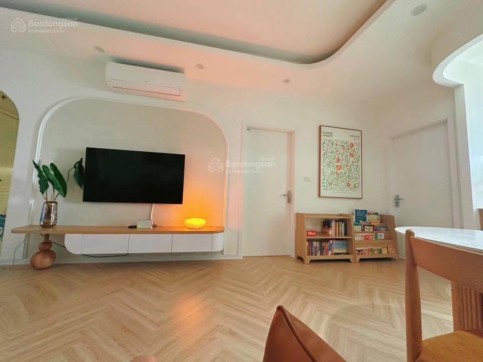 Bán gấp căn hộ 75m 2pn 2vs full nội thất giá chỉ nhỉnh 5 tỷ