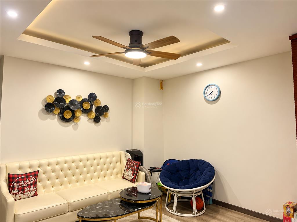 Bán ct2 the pride 102m 3pn3vs  sổ đỏ sẵn giao dịch chỉ hơn 5 tỷ!