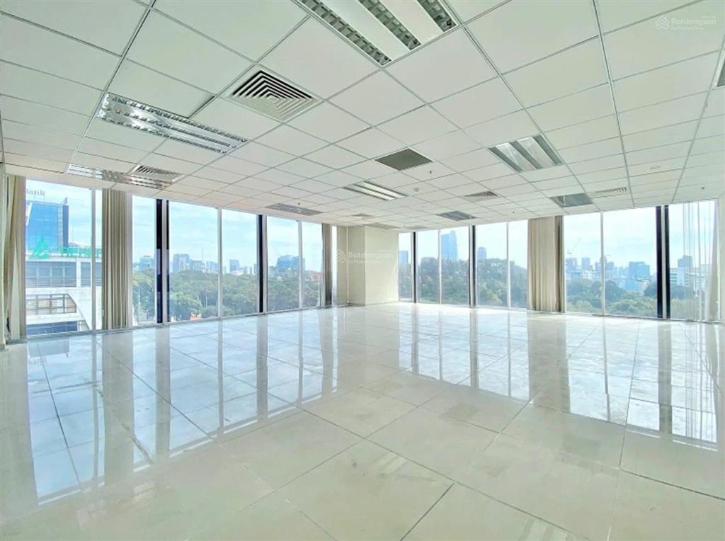 Văn phòng mt võ văn tần  gần hồ con rùa  dt 180m2, giá chỉ 39 tr/th nhiều ưu đãi.  0919 167 ***