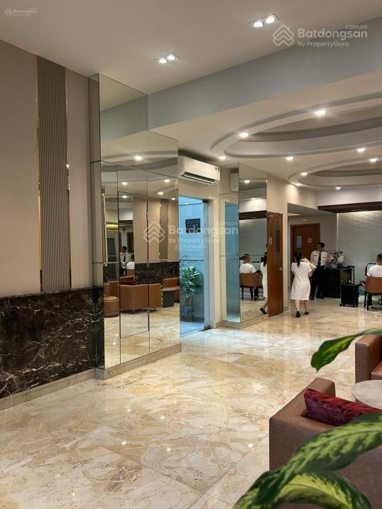 Văn phòng siêu đẹp phó đức chính 210m2, giá chỉ 59 triệu! vị trí vàng gần chợ bến thành