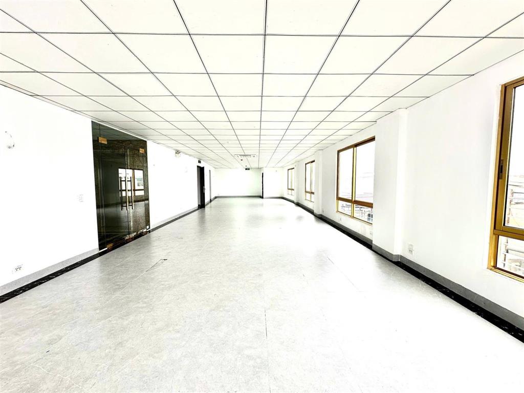 Building nguyễn hữu cầu, gần chợ tân định 160m2  giá ưu đãi 39tr/tháng.  0919 167 ***