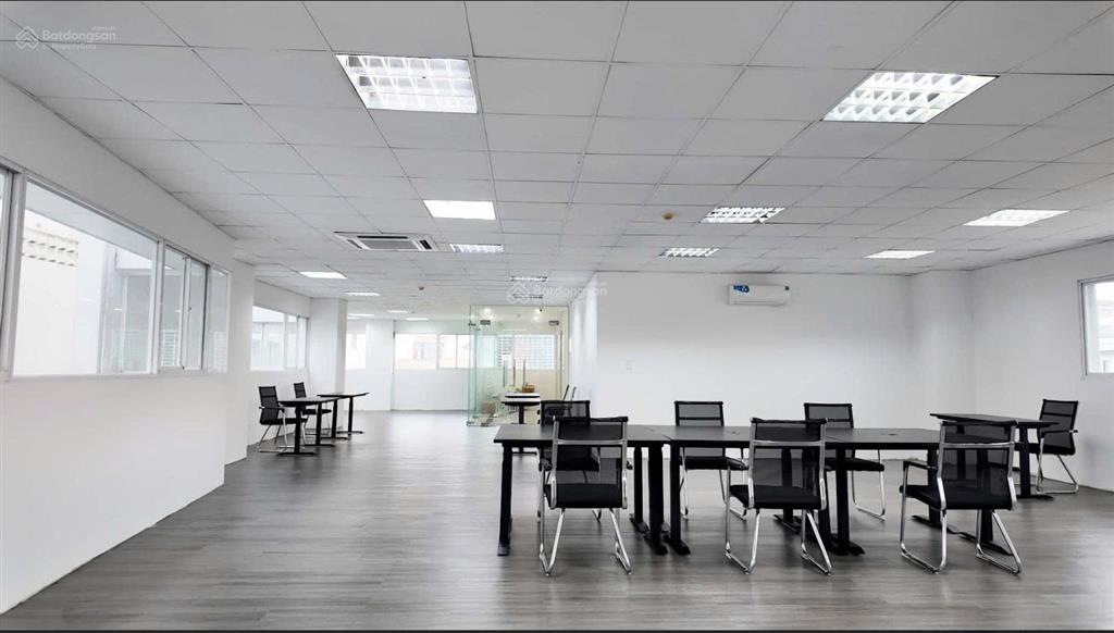 Building đinh bộ lĩnh gần pearl plaza, dt 145m2, chỉ 35 triệu còn ưu đãi, chốt nhanh kẻo lỡ