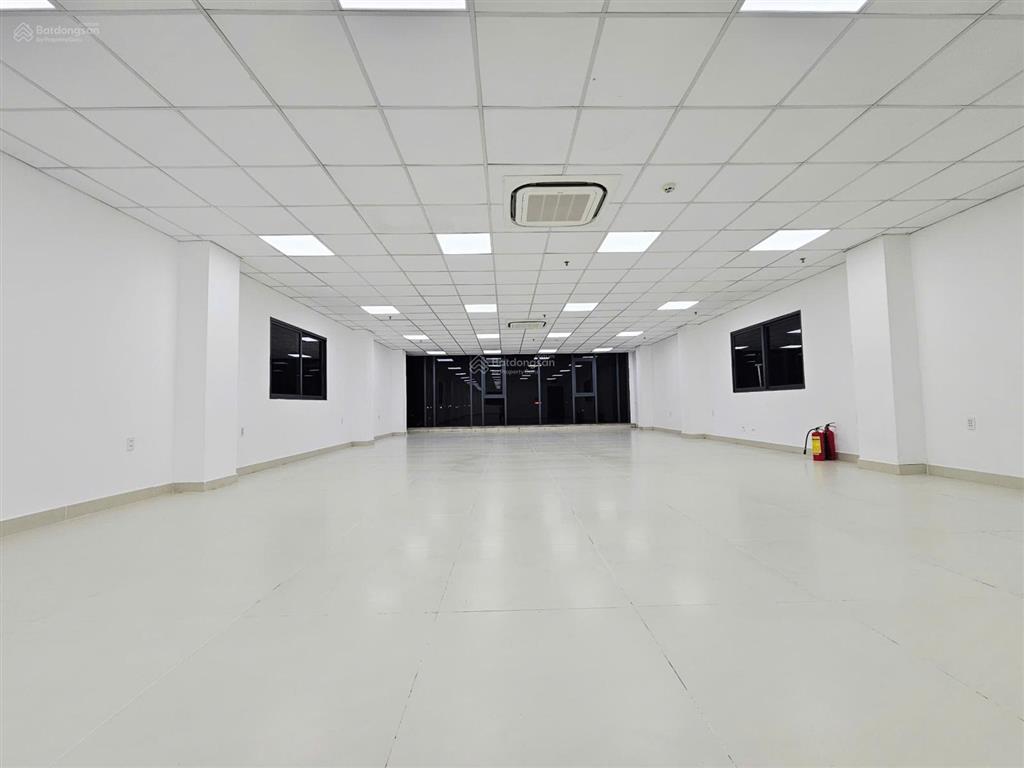 Văn phòng rẻ đẹp võ văn tần, quận 3, giá cực hot 40tr/150m² gần hồ con rùa