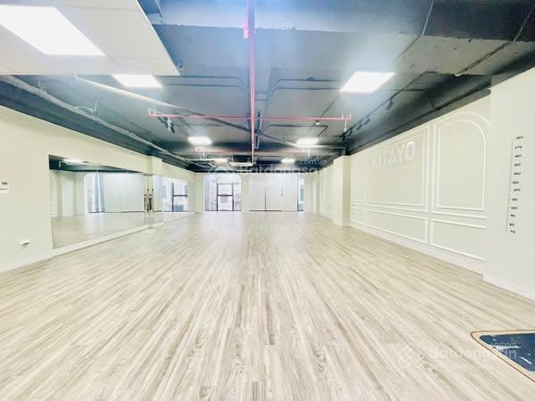 Sàn văn phòng hai bà trưng, gần hồ con rùa, quận 1. diện tích 180m2 giá 55tr. tell 0919 167 ***