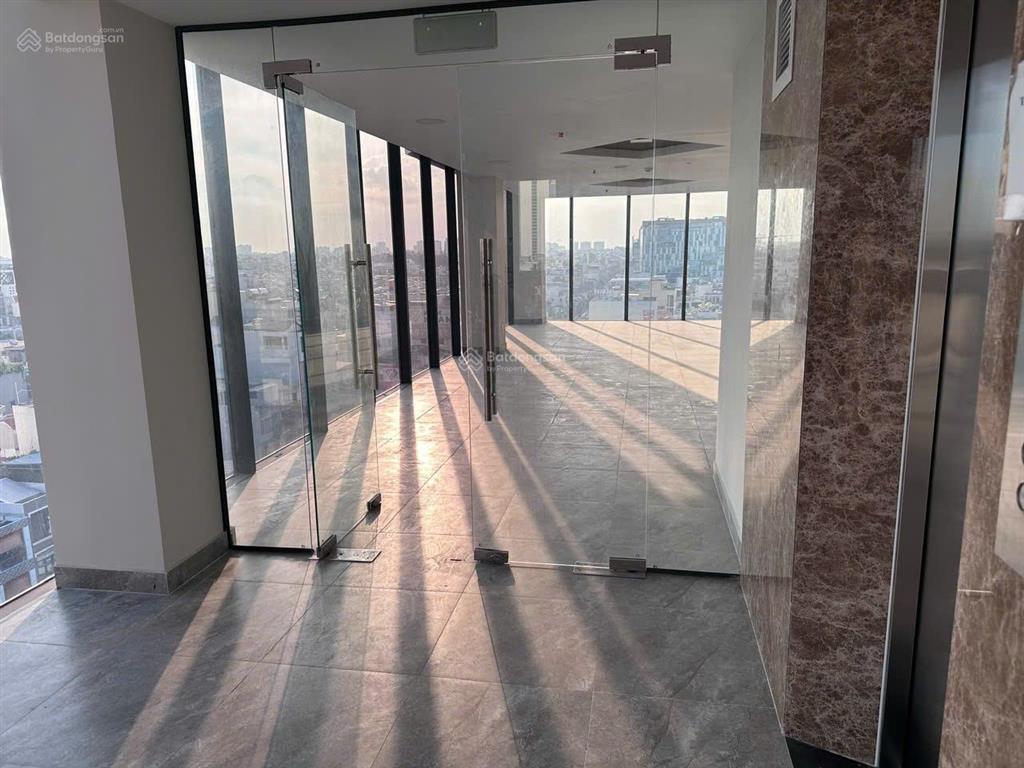 Vp vip siêu đẹp sương nguyệt ánh, q1 gần chợ bến thành, giá tốt chỉ 89tr/th/690m2