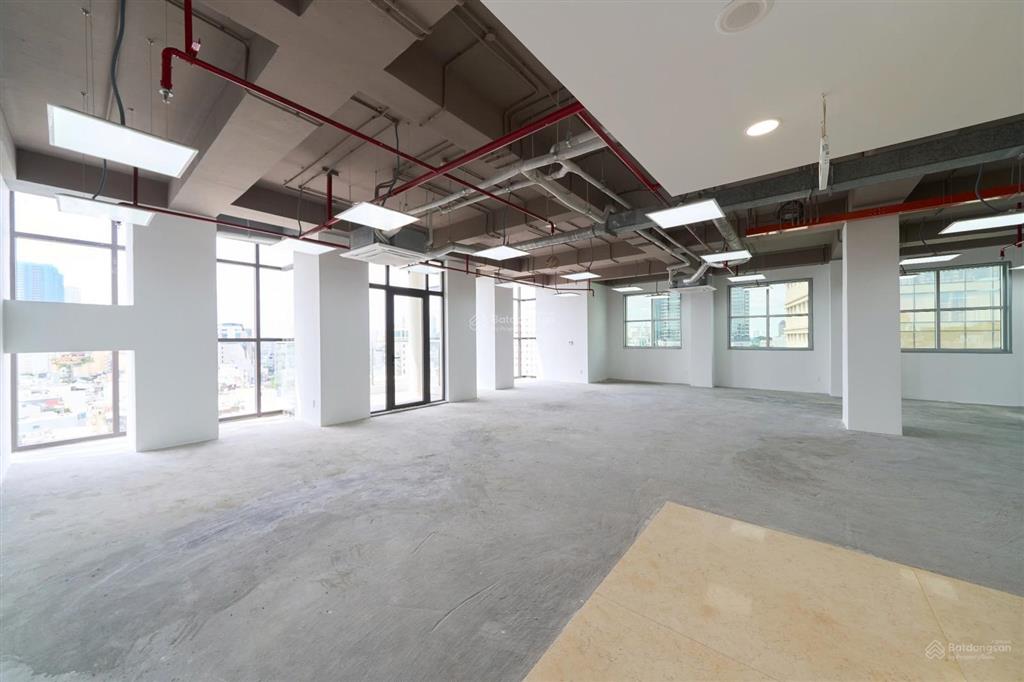 Vp vip siêu đẹp sương nguyệt ánh, q1 gần chợ bến thành, giá tốt chỉ 89tr/th/690m2