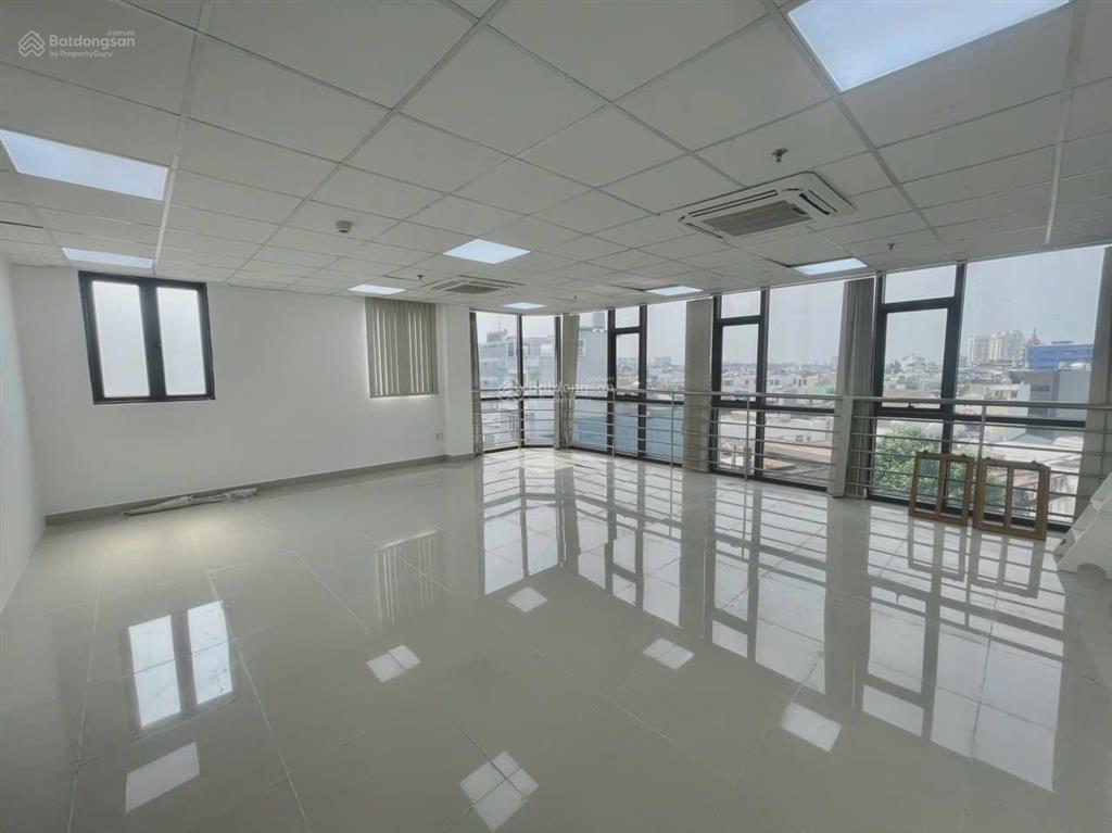Văn phòng nguyễn văn cừ, q5 gần nowzone. dt 7.000m² cho thuê linh hoạt. giá chỉ 45tr/th