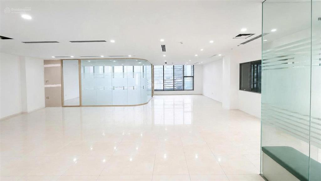 Sàn đẹp 600m2 mt cao thắng gần hà đô, vị trí siêu đẹp giá tốt trung tâm q3