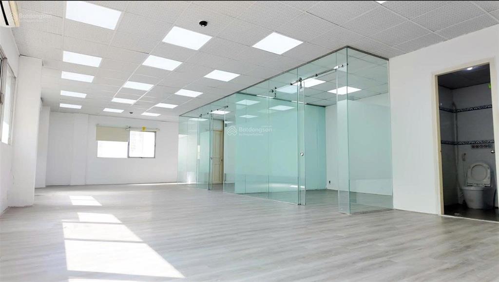Siêu vp hạng c đẹp ngay cmt8, cập nhật 12 sàn vp giá tốt q3. dt 50m2 đến 900m2 từ 32tr  90tr
