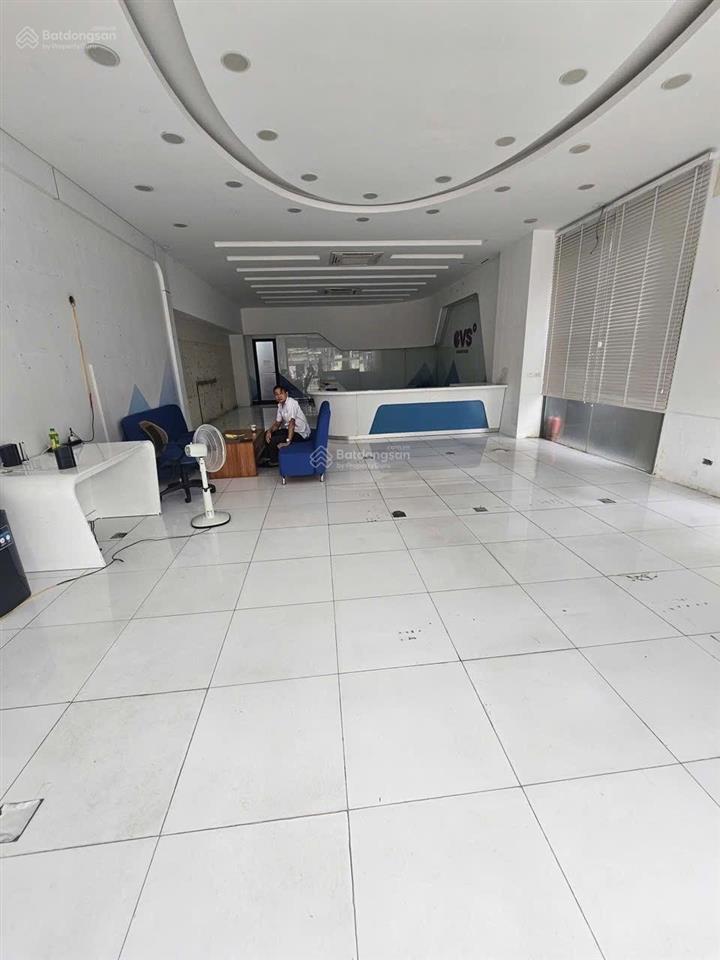 Bán nhà mặt phố tại hoàn kiếm, dt 690m 11t, pk hơn 500 tỷ, lô góc kinh doanh phục vụ giới tinh hoa