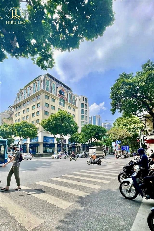 Bán nhà mặt phố tại hoàn kiếm, dt 690m 11t, pk hơn 500 tỷ, lô góc kinh doanh phục vụ giới tinh hoa