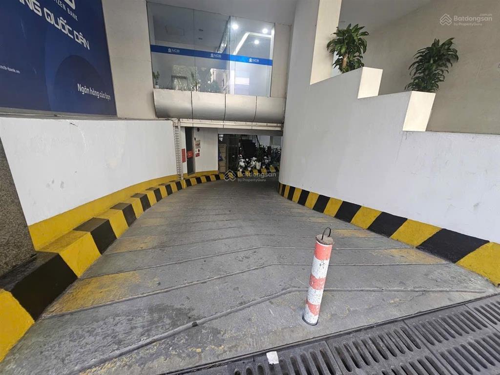Bán nhà mặt phố tại hoàn kiếm, dt 690m 11t, pk hơn 500 tỷ, lô góc kinh doanh phục vụ giới tinh hoa