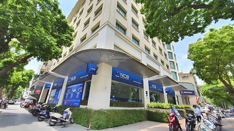 Bán nhà mặt phố tại hoàn kiếm, dt 690m 11t, pk hơn 500 tỷ, lô góc kinh doanh phục vụ giới tinh hoa