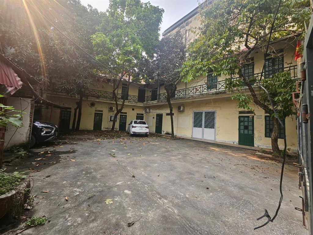 Bán đất trung tâm hành chính hoàng mai dt 399m2 mt 22m, pk 90 tỷ, cạnh các cơ quan hành chính công