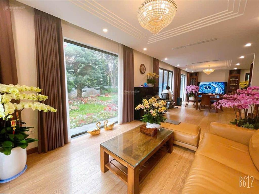 Bán biệt thự gamuda, hoàng mai dt 300m2 5t mt 10m, pk 100 tỷ, an ninh bảo vệ 24/7, không gian xanh