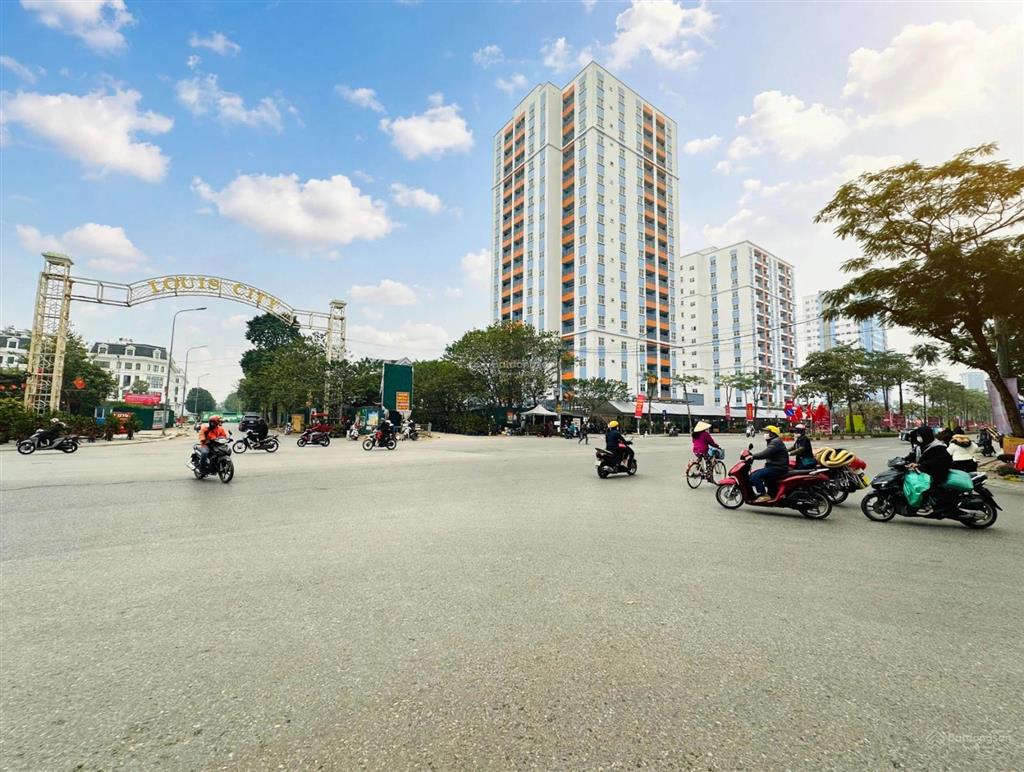 Bán đất pl louis city, hoàng mai dt 106.9m2 mt 8m, giá 30 tỷ, kinh doanh, văn phòng chung cư