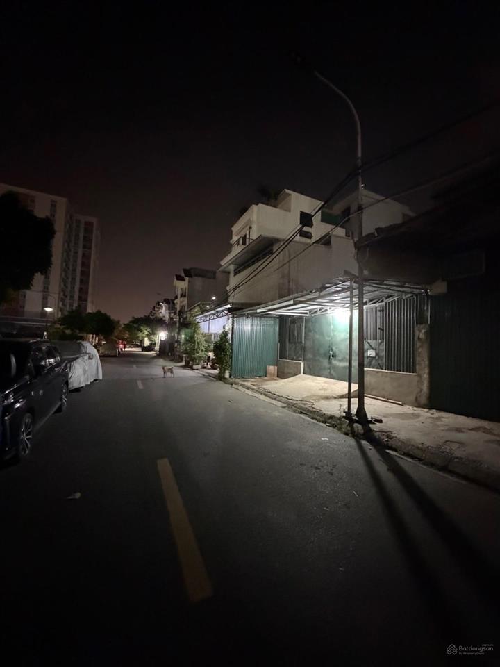 Bán đất pl louis city, hoàng mai dt 112m2 mt 8m, pk 31 tỷ, kinh doanh, văn phòng chung cư bên cạnh