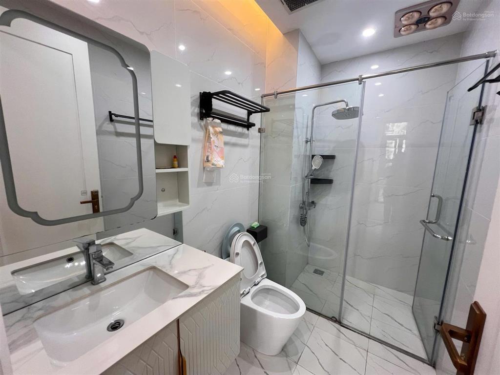 Bán nhà liền kề ngọc trai 8 vinhomes ocean park gia lâm, full nội thất, có thang máy, view song lập