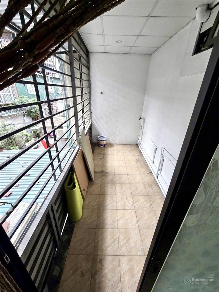 Bán nhà tập thể khu 260 đội cấn/liễu giai trung tâm ba đình 85m2 sử dụng 3 ngủ, 2 ban công thoáng.