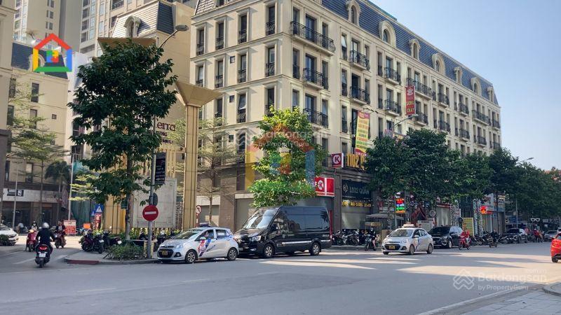 Chính chủ bán căn hộ chung cư terra an hưng, tòa v3 dt 74.2m2 view hồ cực đẹp, full nội thất