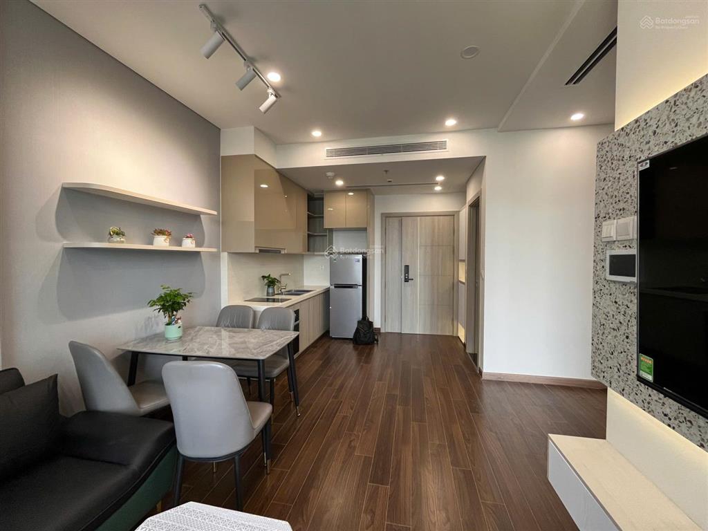Chính chủ bán căn hộ cao cấp masterise homes vinsmart city