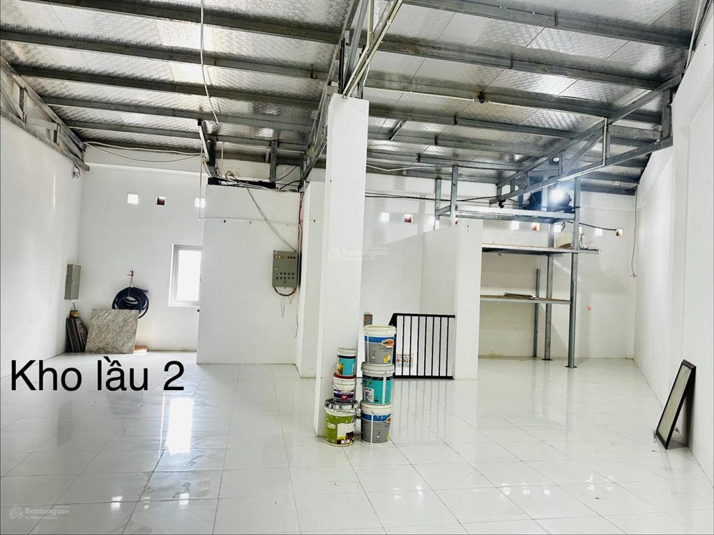 Cho thuê nhà phố 3 tầng vành đai 10 tháng 3 , phường buôn ma thuật ( cách siêu thị go 1,7km)