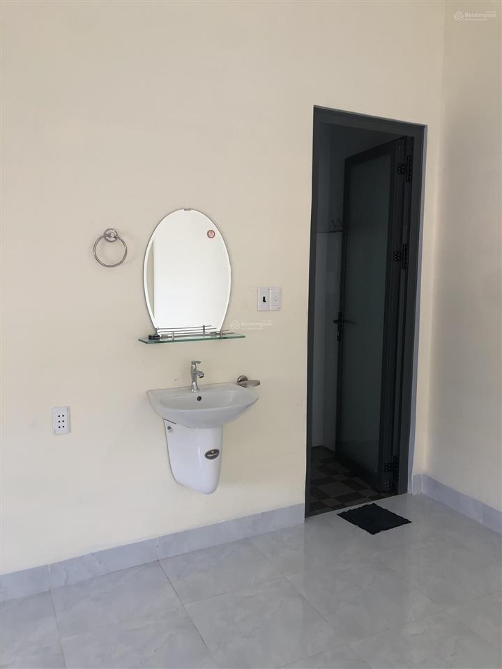 Cho thuê kho xưởng và văn phòng 900m2 tại tổ dân phố 2 cư ebur, 20 triệu vnd