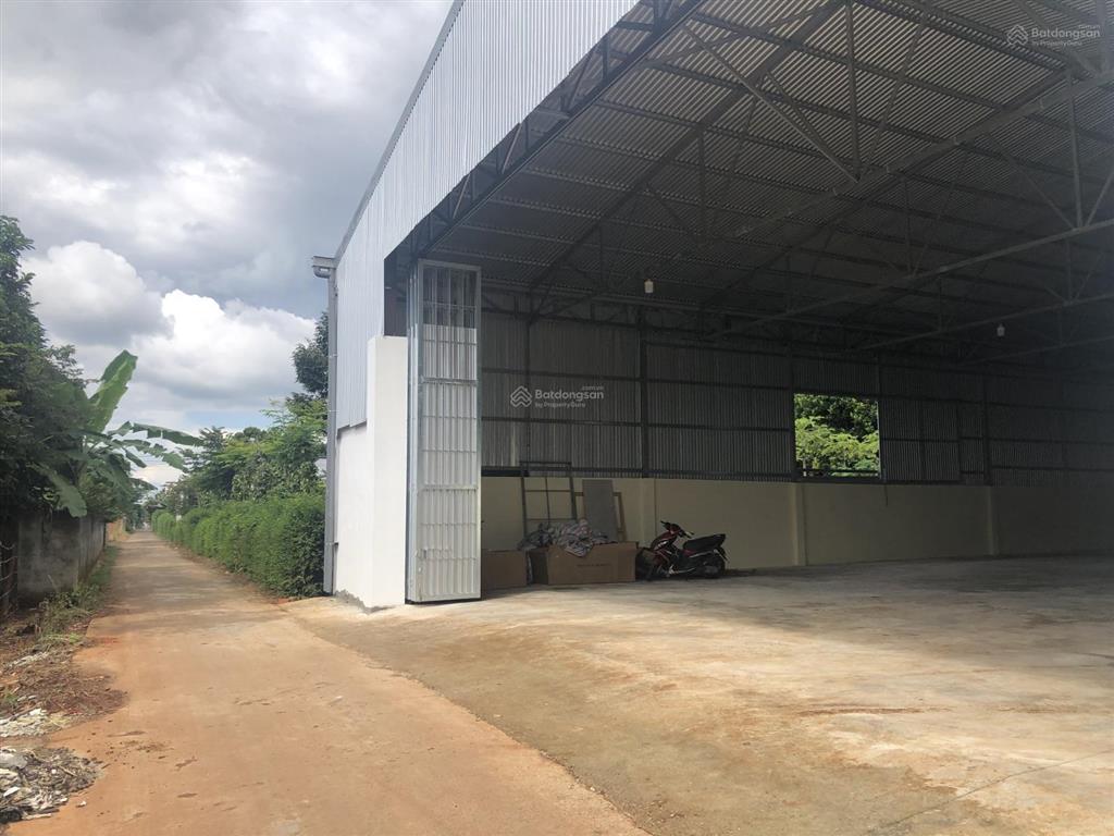 Cho thuê kho xưởng và văn phòng 900m2 tại tổ dân phố 2 cư ebur, 20 triệu vnd