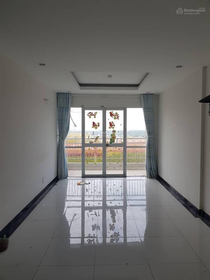 Bán cc samland giai việt, 4,3 tỷ, 78m2, 2pn, 2wc, hàng hot