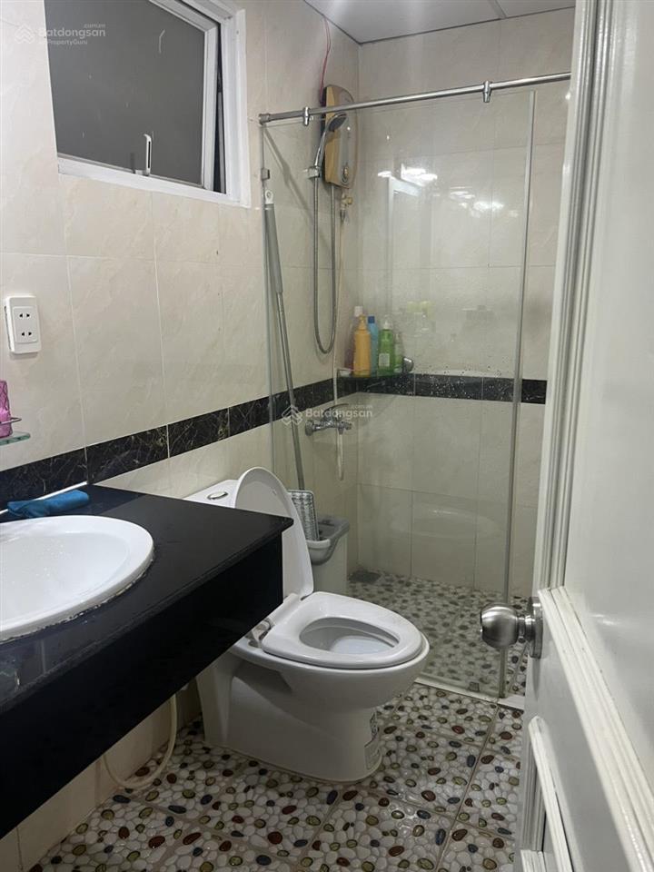 Cho thuê cc 3pn, 150m2 tại khu căn hộ chánh hưng  giai việt, 16,5 triệu vnd