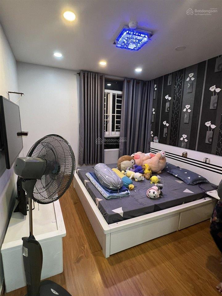 Bán căn hộ giai việt  82m2 sổ hồng riêng. giá 4 tỷ 350