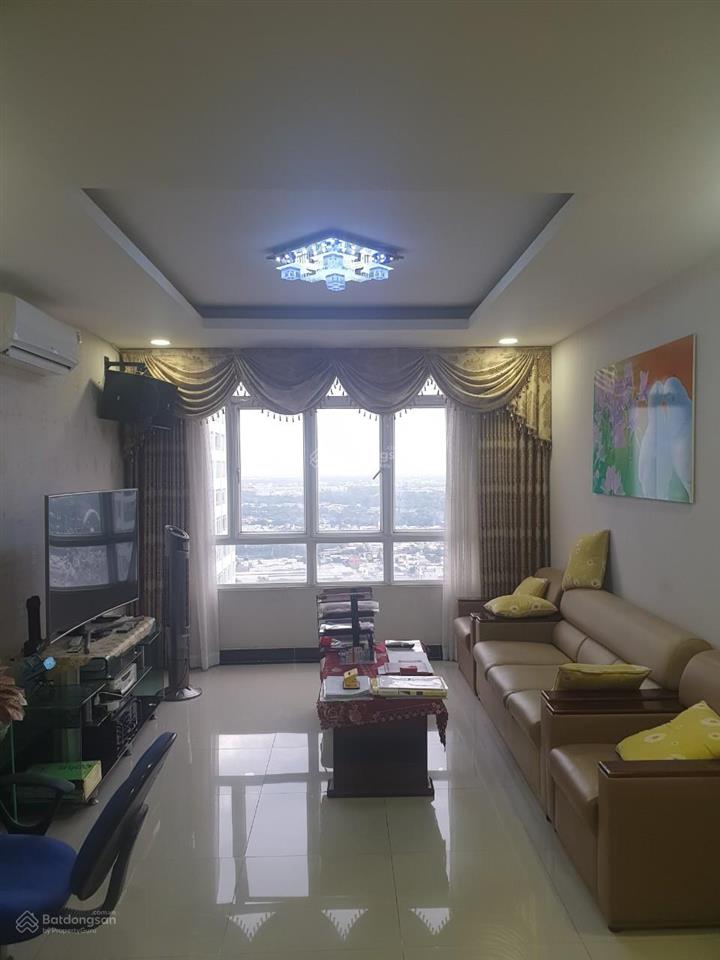 Cần bán căn hộ giai việt  150m2 shr  giá 6,1 tỷ