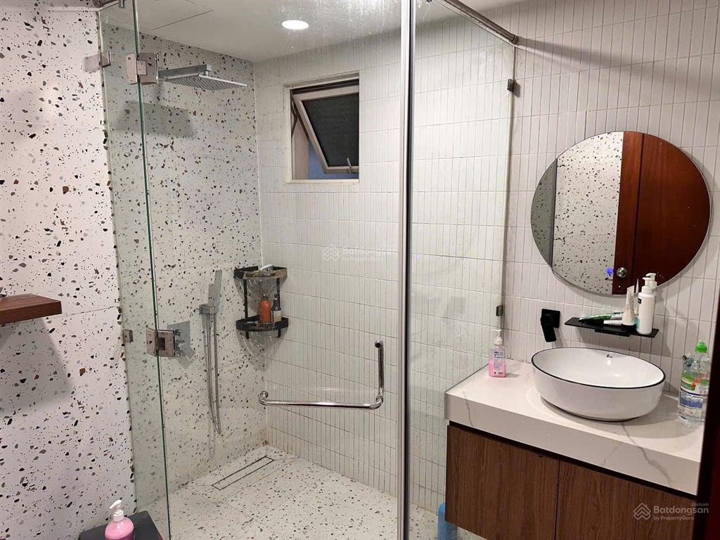 Bán căn hộ giai việt, 856 tạ quang bửu, dt 115m2, 2pn, 2wc, sổ hồng riêng. giá 5.7 tỷ