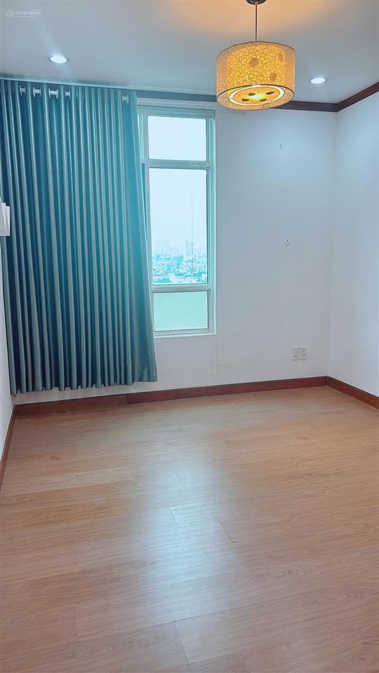 Bán ch giai việt duplex thông tầng, view hồ bơi, dt 230m2, 5pn, 3wc, sh, giá 7.5 tỷ
