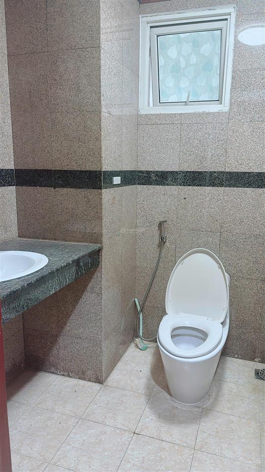 Bán ch giai việt duplex thông tầng, view hồ bơi, dt 230m2, 5pn, 3wc, sh, giá 7.5 tỷ