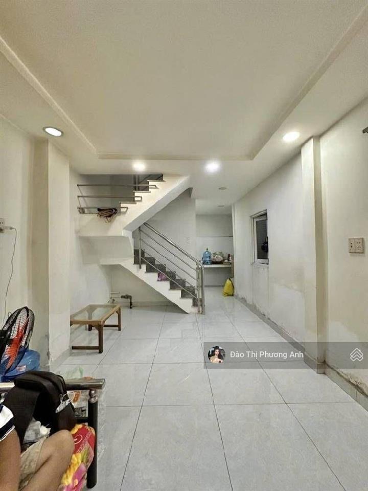 Bán gấp nhà lê hồng phong, q10 2 tầng btct 30m2 cách mặt tiền 20m chỉ 5.5 tỷ