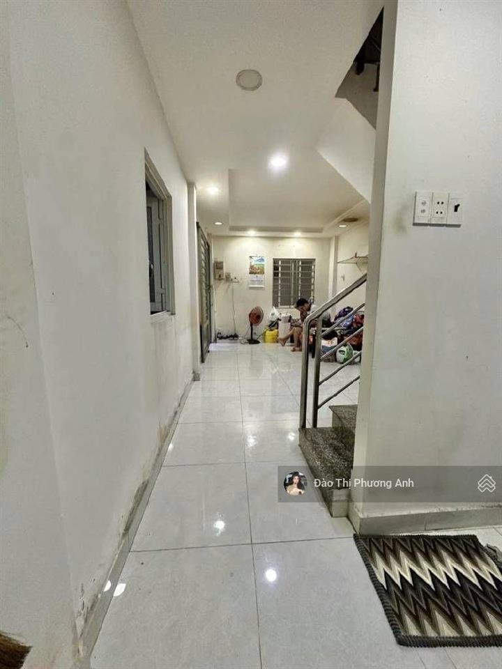 Bán gấp nhà lê hồng phong, q10 2 tầng btct 30m2 cách mặt tiền 20m chỉ 5.5 tỷ