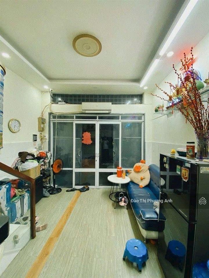 Nhỉnh 3 tỷ có nhà 4 lầu quận 10 sát mặt tiền vĩnh viễn 3pn sổ hồng riêng