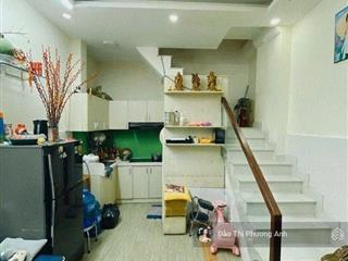 Nhỉnh 3 tỷ có nhà 4 lầu quận 10 sát mặt tiền vĩnh viễn 3pn sổ hồng riêng