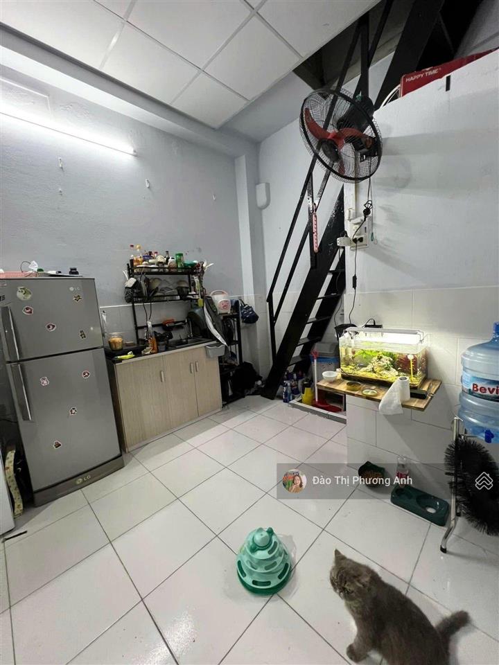 Nhà nhỏ xinh trường sơn q.10  hẻm thông 100m ra mặt tiền gần cv lê thị riêng chỉ 3.3 tỷ