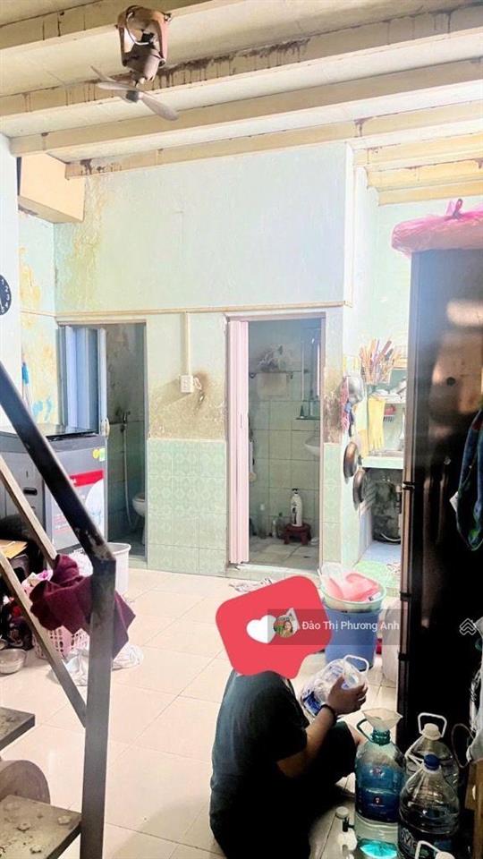 Chính chủ bán nhà trung tâm q10 nhà cũ dễ cải tạo xây mới hẻm thông 3m 40m2 4 phòng ngủ 6.5 tỷ