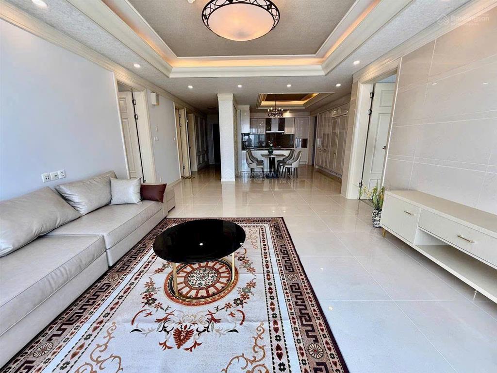 Bán gấp căn hộ cantavil hoàn cầu quận bình thạnh 138m2, thiết kế 3 phòng ngủ, sổ hồng riêng 11 tỷ
