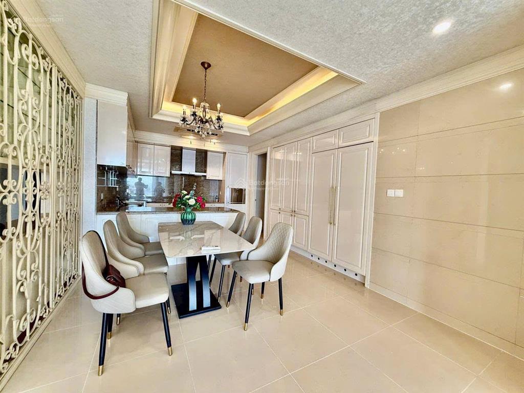 Bán gấp căn hộ cantavil hoàn cầu quận bình thạnh 138m2, thiết kế 3 phòng ngủ, sổ hồng riêng 11 tỷ