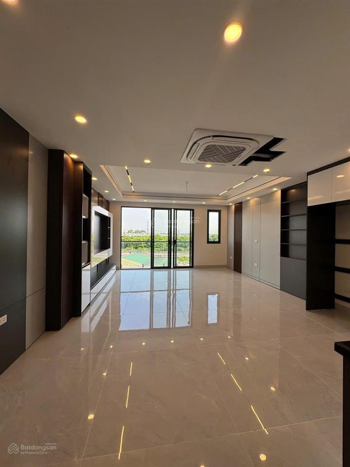 Chủ nhà mót bán  vỉa hè 5m  6 tầng thang máy  bóc tem nhà mới